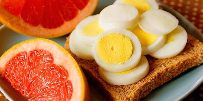 εσπεριδοειδή και βραστά αυγά για τη διατροφή Maggi